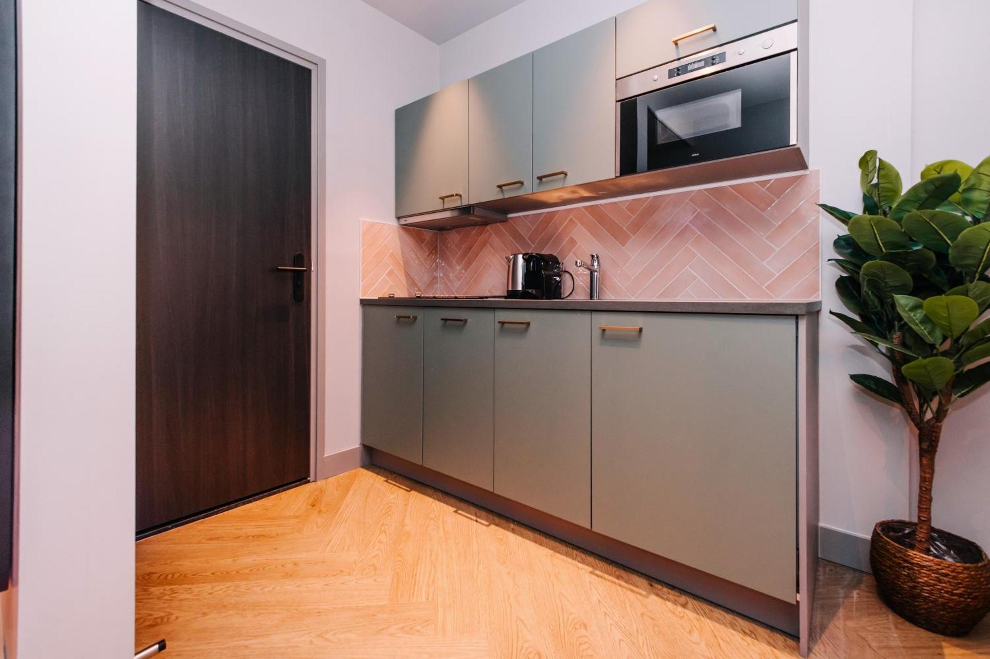 Hotel Keur - Apartments Зандфорт Экстерьер фото